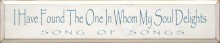 Shown in Old Cottage White with Williamsburg Blue lettering